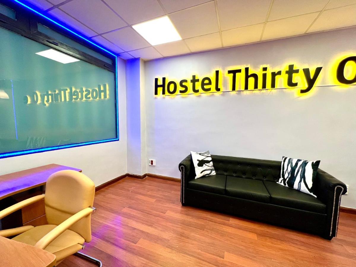 Hostel Thirty One Мадрид Екстер'єр фото