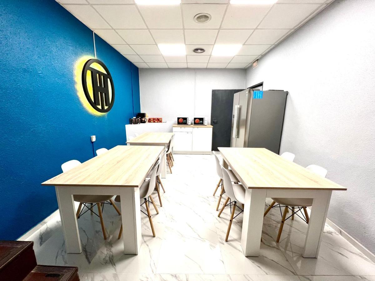Hostel Thirty One Мадрид Екстер'єр фото